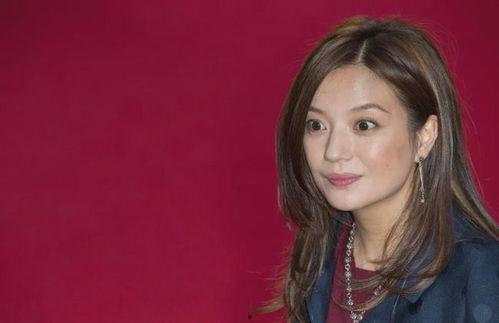 娱乐吃瓜女艺人离婚,吃瓜群众热议女艺人离婚风波  第3张